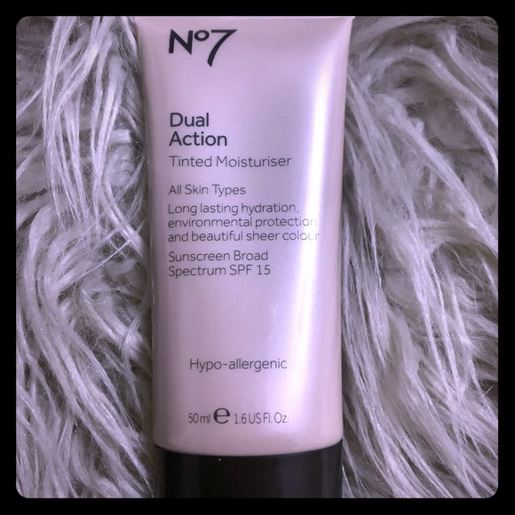 no7 dual action tinted moisturizer